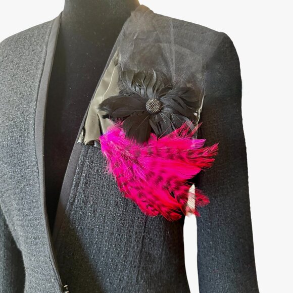 GIVENCHY TWEED EMBELLISHED BLAZER SIZE 40 FR, 8-10 US NEW - Picture 6 of 8